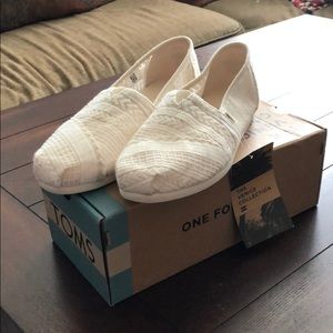 TOMs Venice Collection Size 8.5